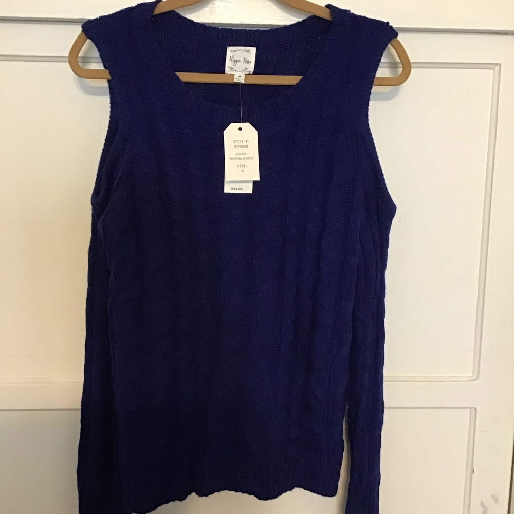 HIPPIE ROSE Cold Shoulder cable Knit Sweater